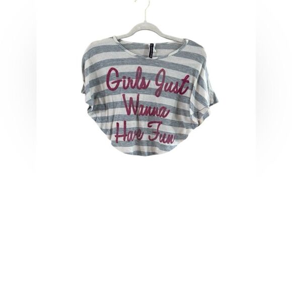 Lilly Bleu Girls Size 10 Gray and Pink Striped Crop Top - Picture 2 of 7